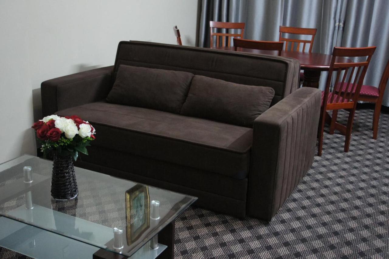 Three 888 Hotel Дубай Екстериор снимка